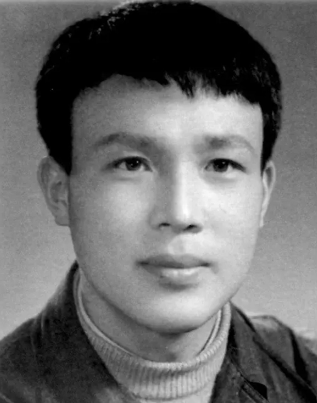 演员刘世龙:先后丧子丧妻,73岁三婚娶影迷,去世后与前妻合葬 - 360娱乐,你开心就好
