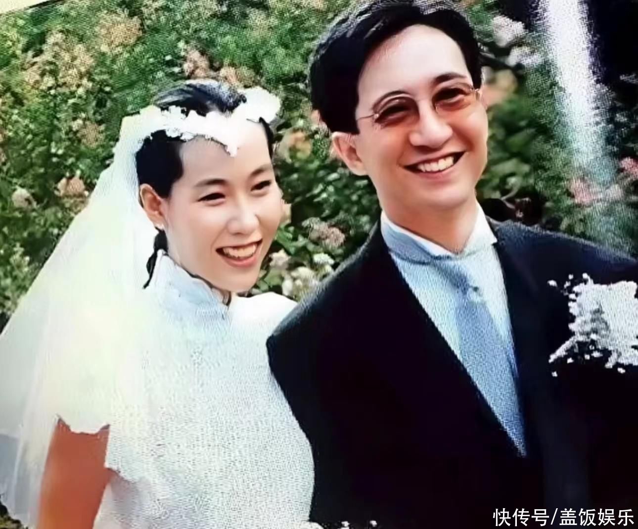 叶童和富商老公庆结婚35年！日本餐厅喝得脸通红，头发花白无子女 - 360娱乐，你开心就好