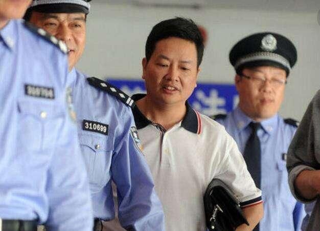 宋祖德:如果张培萌妻子讲的家暴是事实，建议依法拘留张培萌