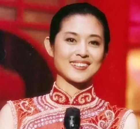 爱了陈凯歌6年，被陈红横刀夺爱，今61岁的倪萍怎样了？