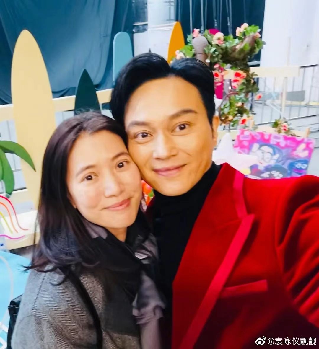 可能也是因为最近张智霖被牵涉进香港币圈骗局正在处理的事情比较