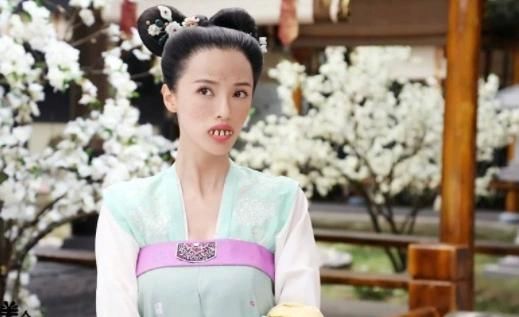 还记得《美人制造》中的龅牙妹吗？当初嫌她丑，如今美到认不出