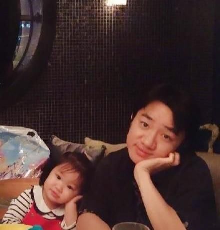王祖蓝女儿2岁身高有多高，只怪老婆基因太强大，王祖蓝回应