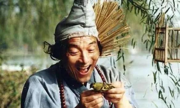 1985年,游本昌拍摄《济公》时遇见3件“奇事”,87岁一心向佛 - 360娱乐,你开心就好