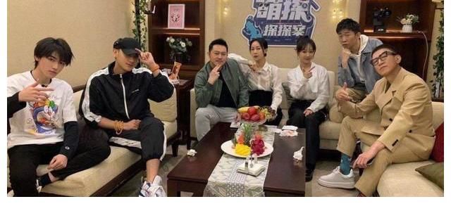 另一个热门综艺热播 李易峰·林更新加入 她成为唯一的女主持人