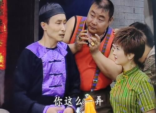 《巴哥正传》贫嘴的人，能让艰苦的日子开出花来