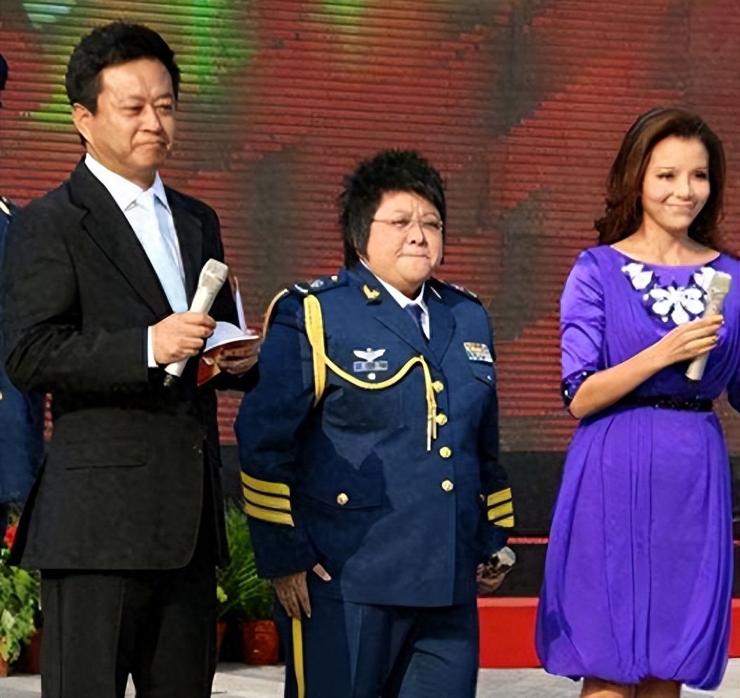 回顾:瞒不住了!韩红隐藏多年背景曝光,难怪娱乐圈都不得罪她 - 360娱乐,你开心就好