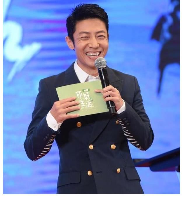 查阅各种资料 没有发现撒贝宁辞职或辞职的消息 都是谣17