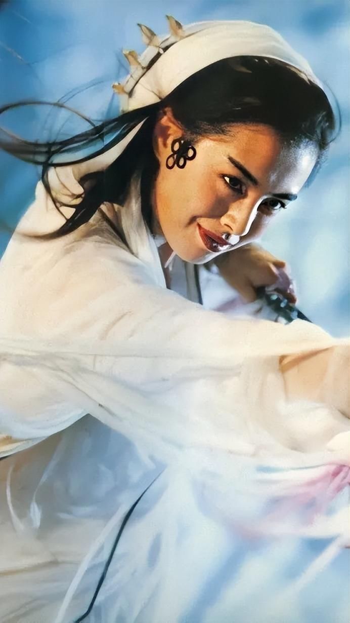 王祖贤为什么要退圈,她真的出家了吗?