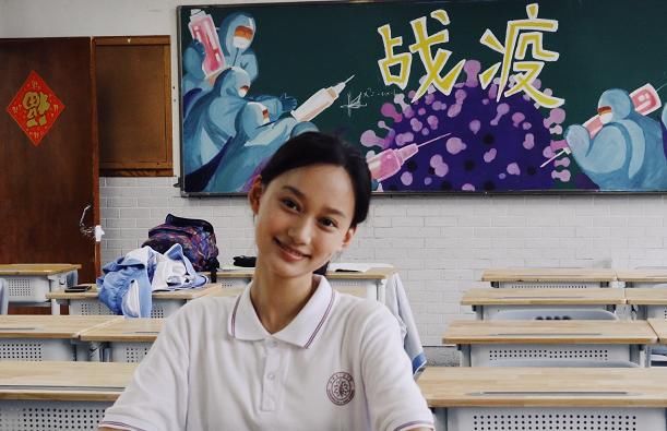 夏梦为什么能打败张子枫成全国第一？得知她考高分的方法，谦虚了