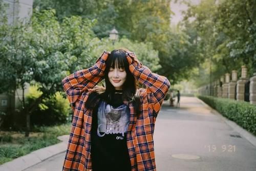 李小璐被追着骂了2年多，她已赚得盆满钵满