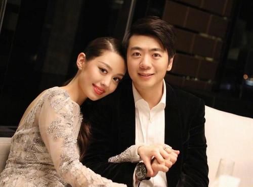 有种纯素颜叫郎朗妻子, 气质降低颜值成迷, 网友: 这是换头了