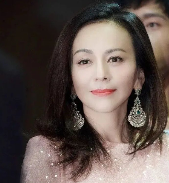 王琳上浪姐美艳又性感!嫁富豪后仍渴望爱情,现在活成人间清醒 - 360娱乐,你开心就好