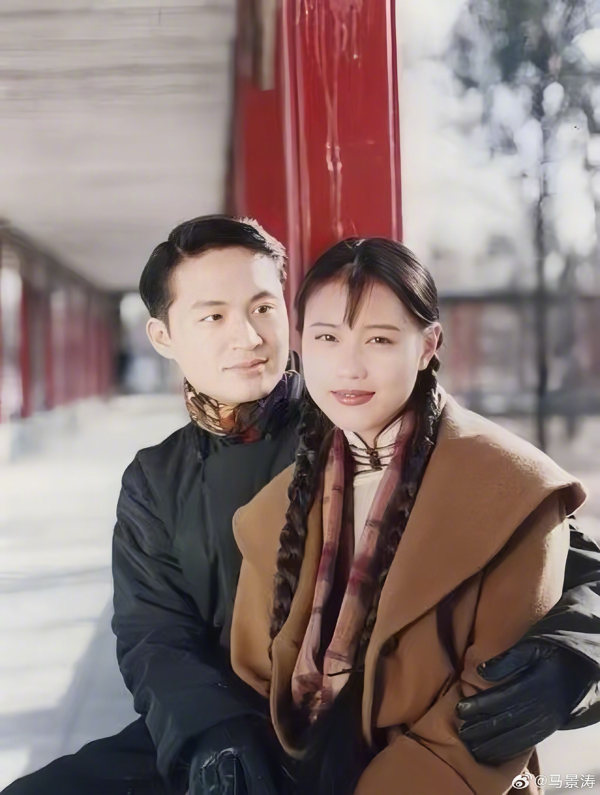 “张无忌”悼念“周芷若”!马景涛晒多张与周海媚合影:海媚,我们永远爱你,你的无忌哥哥和寒星 - 360娱乐,你开心就好
