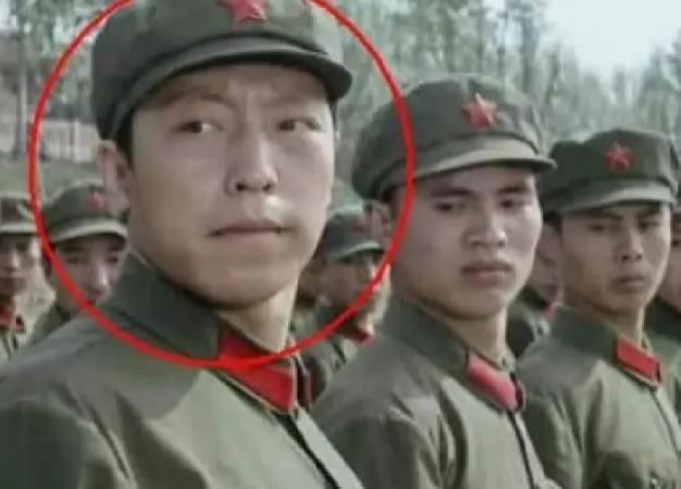 你敢相信苏大强是校草，看看他的学生照，我信了