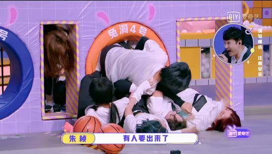 婧妹齐聚《非日常派对》，玩起游戏翻脸不认人
