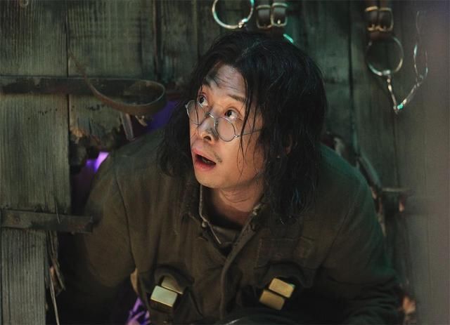 《金刚川》点映后，网友赞张译不愧为影帝，台前戏好幕后敬业