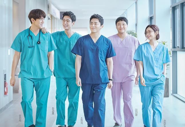 2020上半年十佳韩剧,值得熬夜刷的好剧,你追了几部?