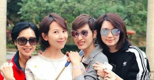 47岁蔡少芬生完三胎身材开挂！少女背影美上天，跳广场舞逗笑老公