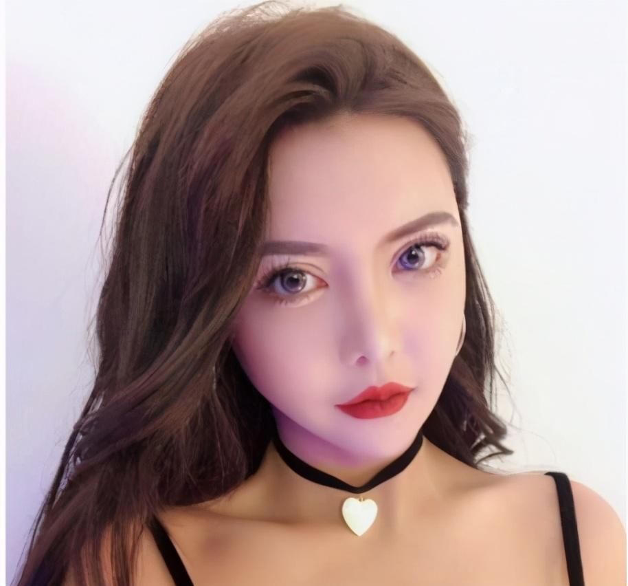 疑似网红沈曼吸毒视频曝光！坐拥4亿粉丝用户，曾是主播界女神